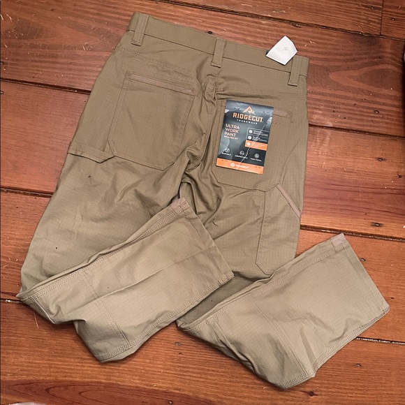 NWT Men’s Ridgecut work pants - Size 30/32 - Picture 4 of 5